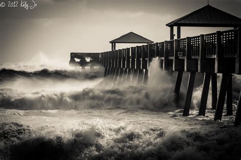 Hurricane Sandy - The waves created by Hurricane Sandy crash over the ...