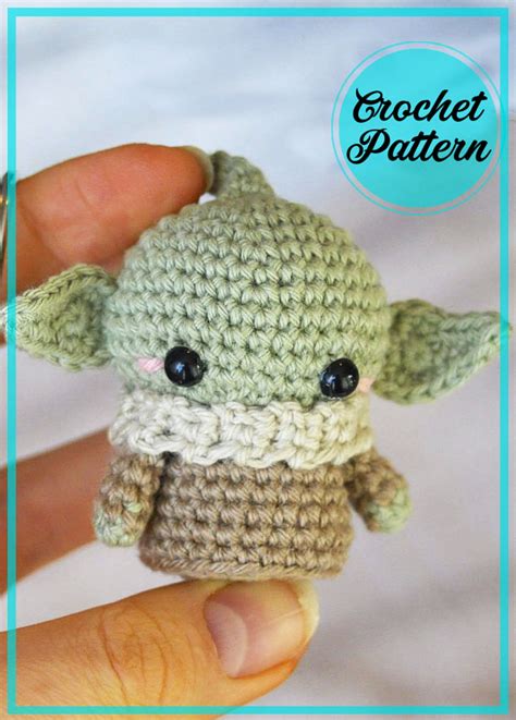 Baby Yoda Keychain PDF Amigurumi Crochet Free Pattern - Amigurumiday