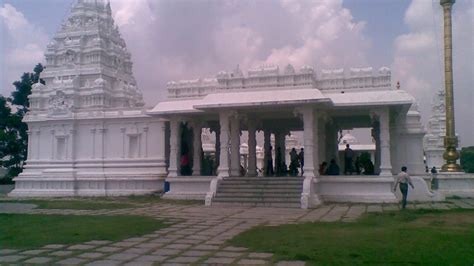 Sanghi Temple Hyderabad - ChaloGhumane.com