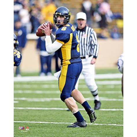 Aaron Rodgers Cal Bears Unsigned Vertical Blue Passing Photograph