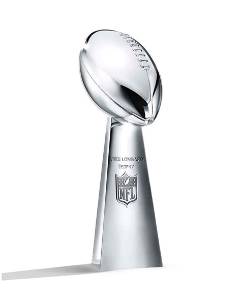 Inside the making of the Super Bowl trophy by Tiffany&Co. | Vogue France