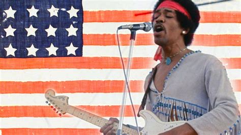 Jimi Hendrix Breaks Tradition With “Star Spangled Banner” Performance ...