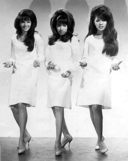 Oldies Bands & Songs: The Ronettes - a family business :)