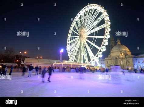 Cardiff Winter Wonderland's "Admiral Eye" and skating on the ice rink ...