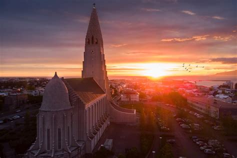 The Midnight Sun in Iceland - Where Is the Best Place to Watch It From ...