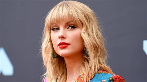 Taylor Swift's Net Worth: The Singer Earns Even More Than You Think