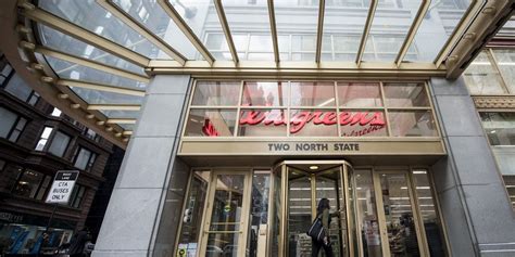 Walgreens pharmacy staff plan nationwide walkout: report | Crain's ...