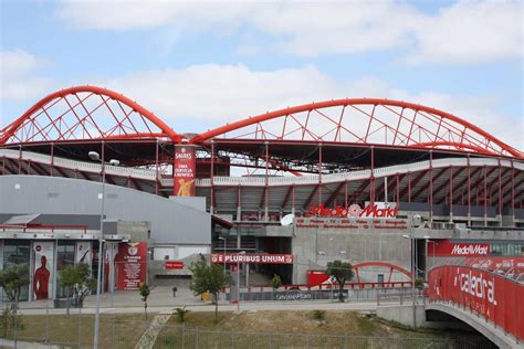 Visit the Estadio da Luz, historical stadium of S.L. Benfica