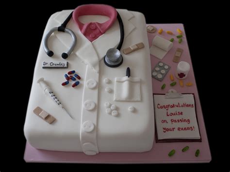 Doctor Theme Cake | Graduation Cakes