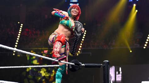 Is Asuka Still A Member Of The WWE Raw Roster? - eWrestlingNews.com