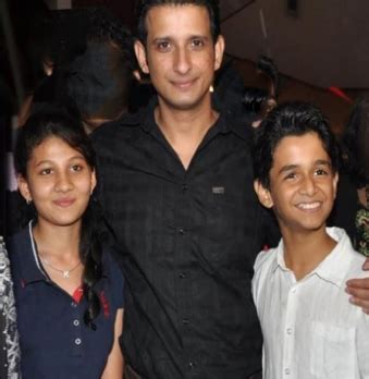 Sharman Joshi Family Wife Son Daughter Father Mother Marriage Photos ...