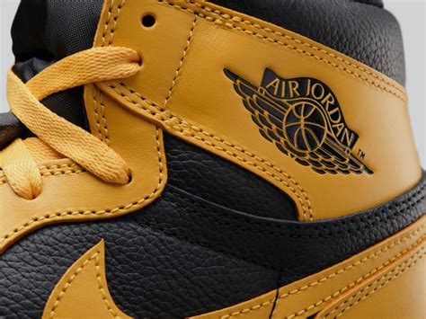 Air Jordan 1 Pollen 555088-701 Release Date - Sneaker Bar Detroit