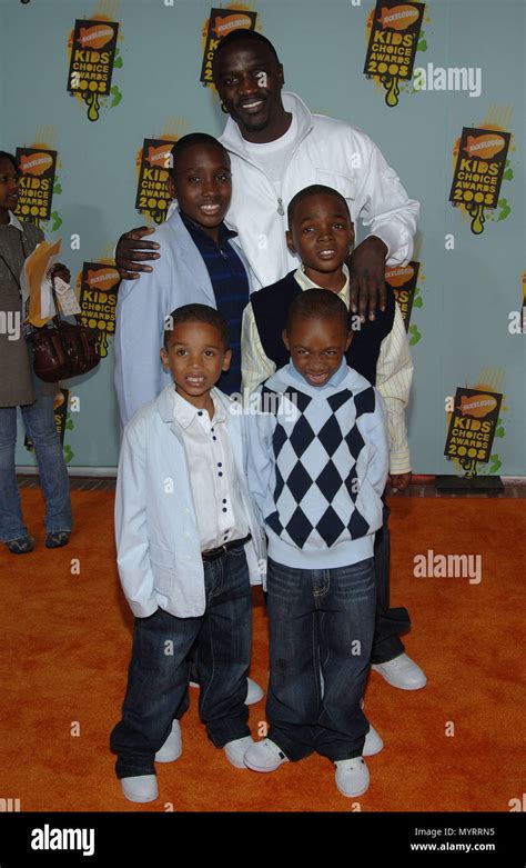 Akon family hi-res stock photography and images - Alamy