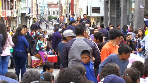 2017 carnival parade ambato ecuador featuring Stock Footage Video (100% ...