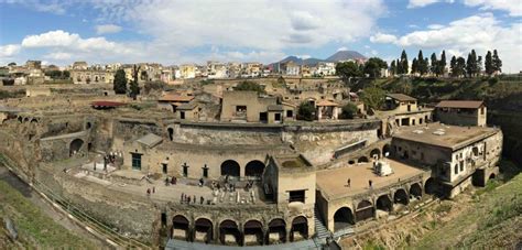 Pompeii and Herculaneum tour - guided tour Pompeii and Herculaneum