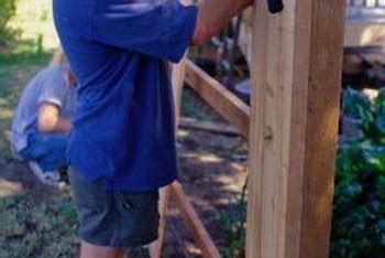 How to Make a Perfect Right Angle on a Fence | Home Guides | SF Gate