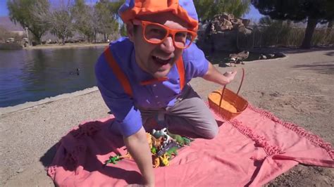 blippi dinosaur for kids | surprise egg hunt | Fun animals - YouTube