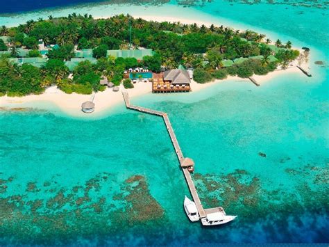 Book Eriyadu Island Resort (Maldives Islands) - 2019 PRICES FROM A$151!