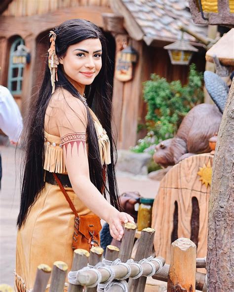 🍁🍂🧡 * #pocahontas Pocahontas Character, Princess Pocahontas, Disney Pocahontas, Disney ...