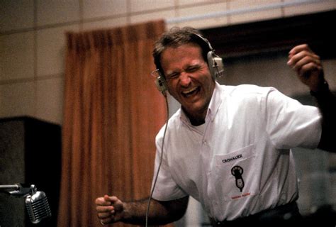 Barry Levinson reveals that Robin Williams was 'struggling' during ...