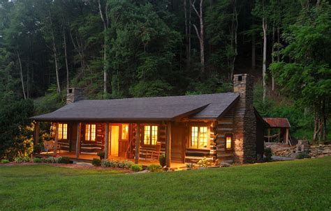 30 Magical Wood Cabins to Inspire Your Next Off-The-Grid Vacay