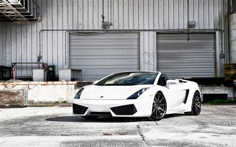 White Lamborghini Wallpapers - Wallpaper Cave