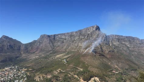 'Arsonist' starts four fires on Table Mountain | CapeTown ETC