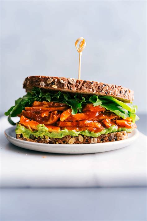 BBQ Chicken Sandwich Recipe (In TEN Minutes!) - Chelsea's Messy Apron