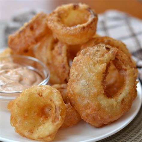 Beer Battered Onion Rings | RecipeLion.com