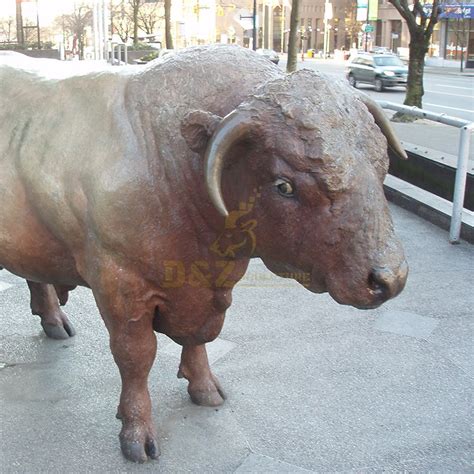 Wall ST Bull Statue| DZ