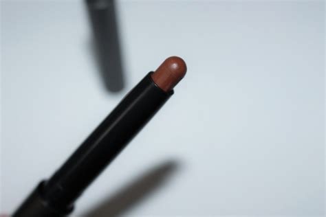 Burberry Face Contour Effortless Contouring Pen Review & Swatch - Really Ree