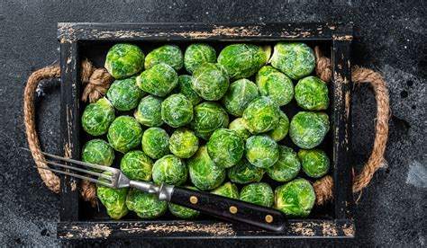 How Much Does a Brussels Sprout Weigh? - Farmhouse Guide