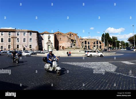 Piazza della Repubblica in Rome Stock Photo - Alamy