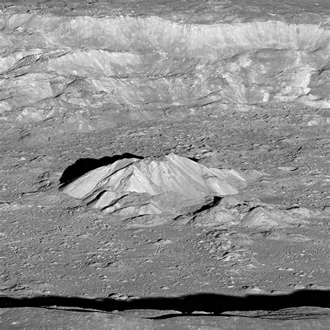 Tiny craters, big impact: The moon's surface may be more dynamic than once thought - Los Angeles ...