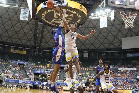 #MUBB Downs No. 1/1 Kansas, 73-59 - Marquette University Athletics