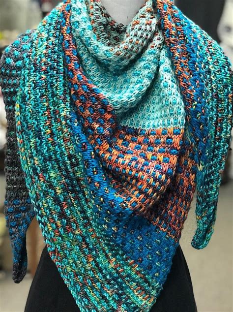 33 most beautiful and free crocheted shawl patterns 2019 - Page 22 of 33 - belikeanactress. com