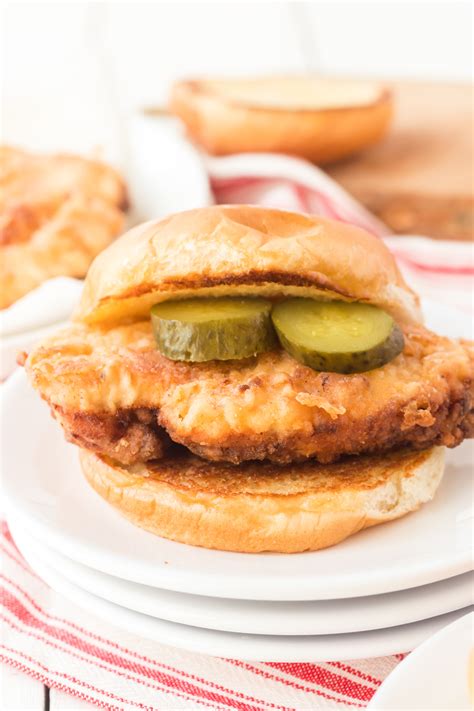 The BEST Chick-fil-A Chicken Sandwich Recipe - Clarks Condensed