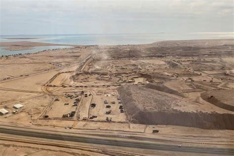 Revealed: New NEOM images show Saudi Arabia's progress on The Line ...