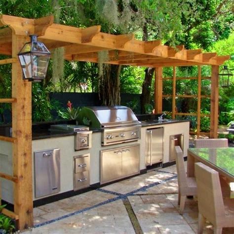 17 Best images about Outdoor Kitchens on Pinterest | Outdoor living ...