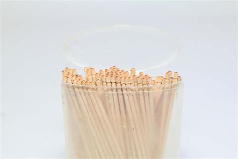 Bamboo toothpicks textures. Bamboo toothpicks isolated on white background 22753158 Stock Photo ...