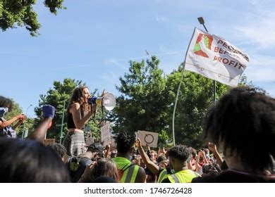 2,418 Protest Dublin Images, Stock Photos & Vectors | Shutterstock