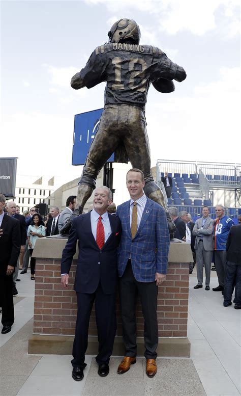 Colts unveil Manning statue outside Lucas Oil Stadium – Indianapolis ...