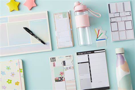 Uni Essentials: Must-Have Stationery and Supplies for Any Budget | Learn | NOTEWORTHY at Officeworks