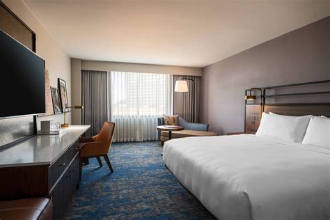 Addison TX Family Hotel Near Galleria | Renaissance Dallas Addison Hotel