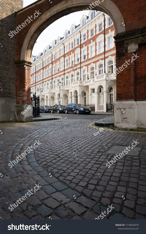 6,951 London Row Houses Images, Stock Photos & Vectors | Shutterstock