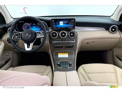 2022 Mercedes-Benz GLC 300 Silk Beige Dashboard Photo #144497994 ...