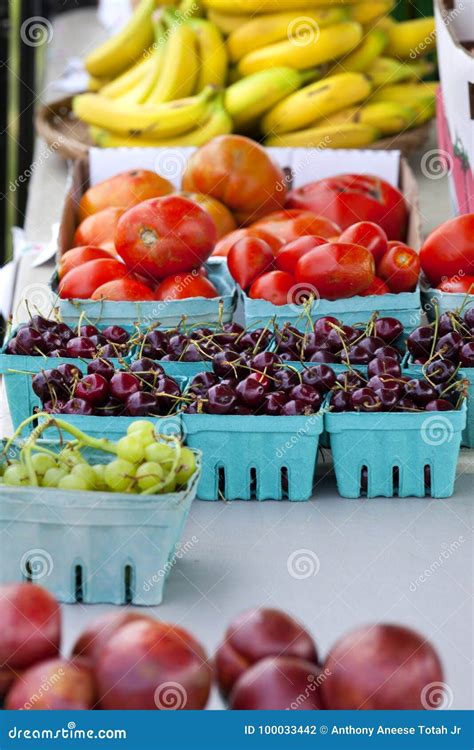 Fruit Baskets Farmers Market Stock Photo - Image of market, juicy ...