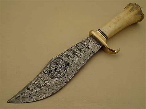 Damascus Bowie Knife Custom Handmade Damascus Steel Hunting Knife