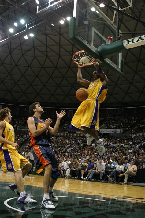 File:Kobe Bryant dunk.jpg - Wikimedia Commons