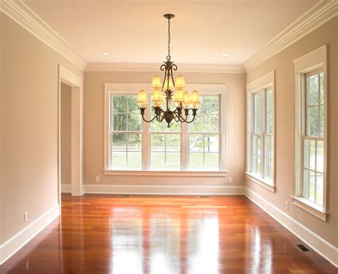 5 Thoughtful Crown Molding Ideas for Any Room